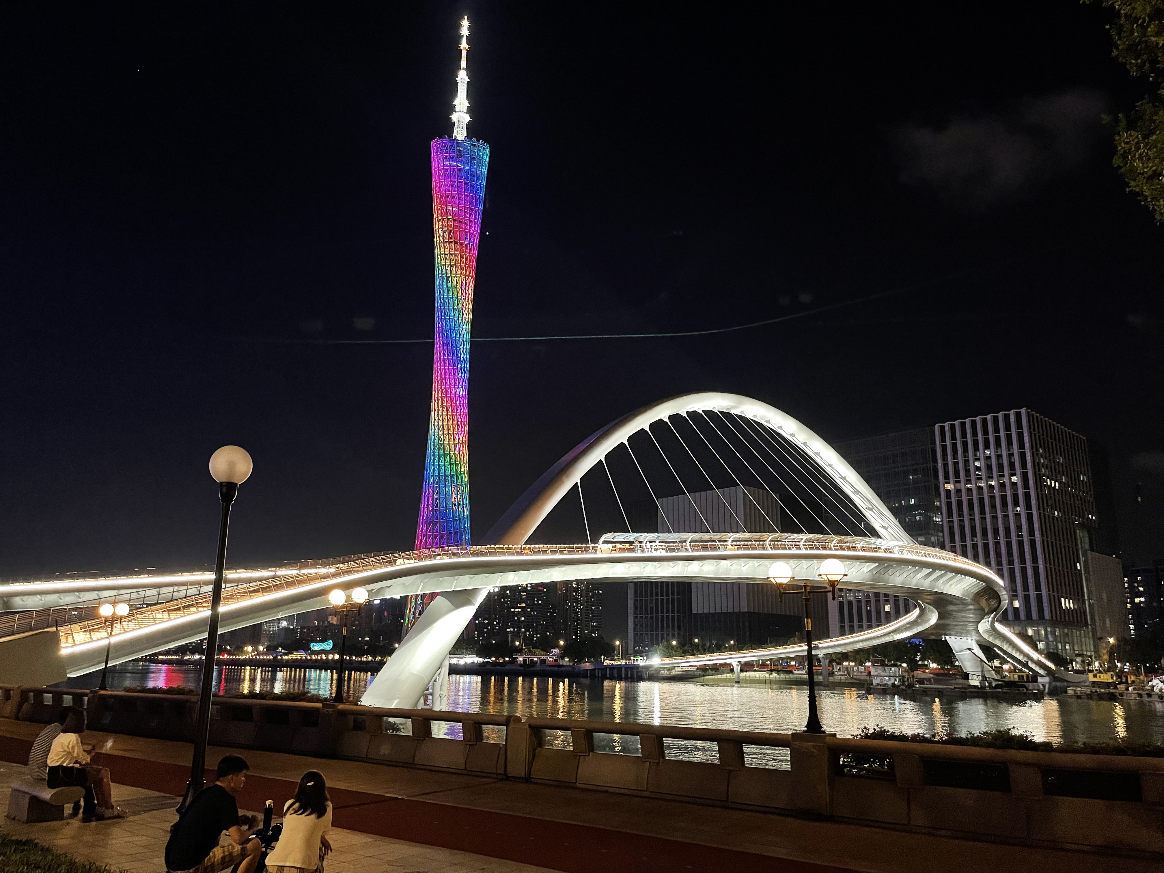 1.3.3，海心沙人行天橋.jpg